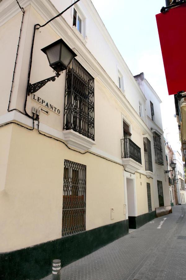 Hispalis Lepanto * Sevilla